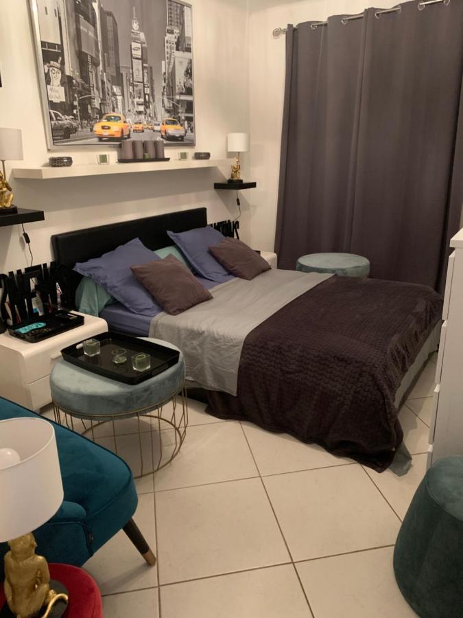 Chambre Dans Guest House Borrigo Menton Dış mekan fotoğraf